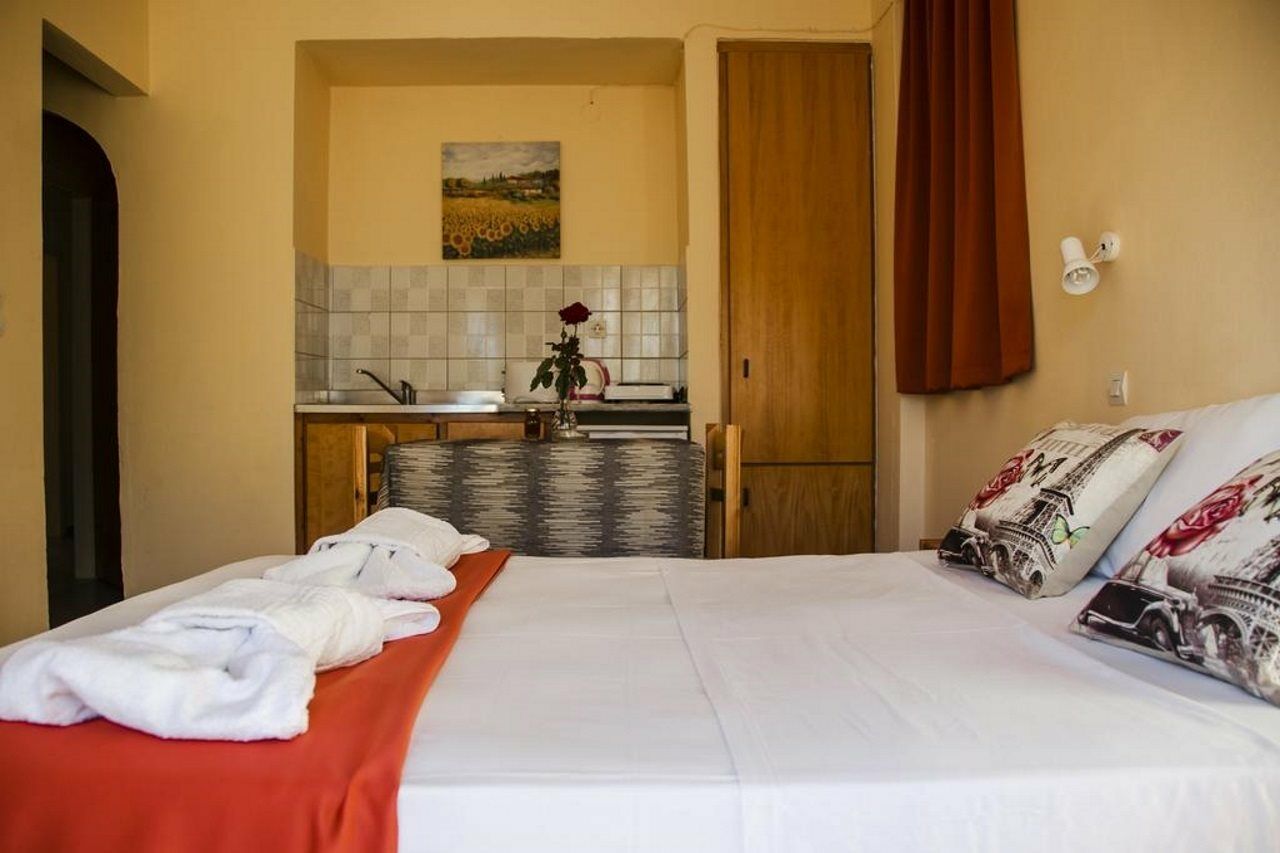 Yiannis The Beekeeper Apartments Kéfalos Dış mekan fotoğraf